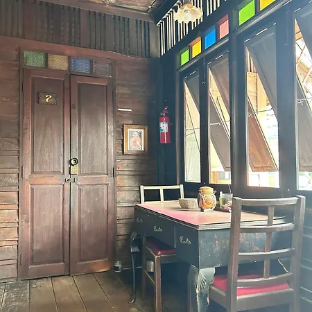 Chest'S Place